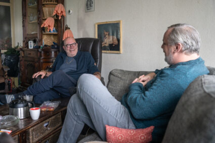 Gerben and Pieter in the living room